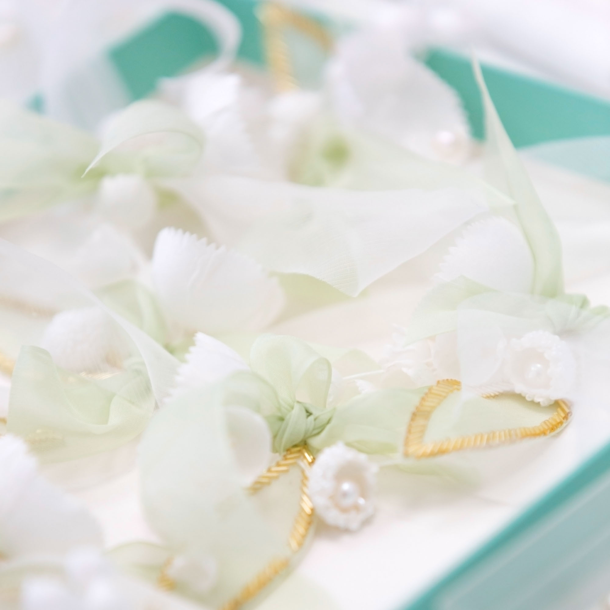 Broderie pour Guerlain Muguet 2017