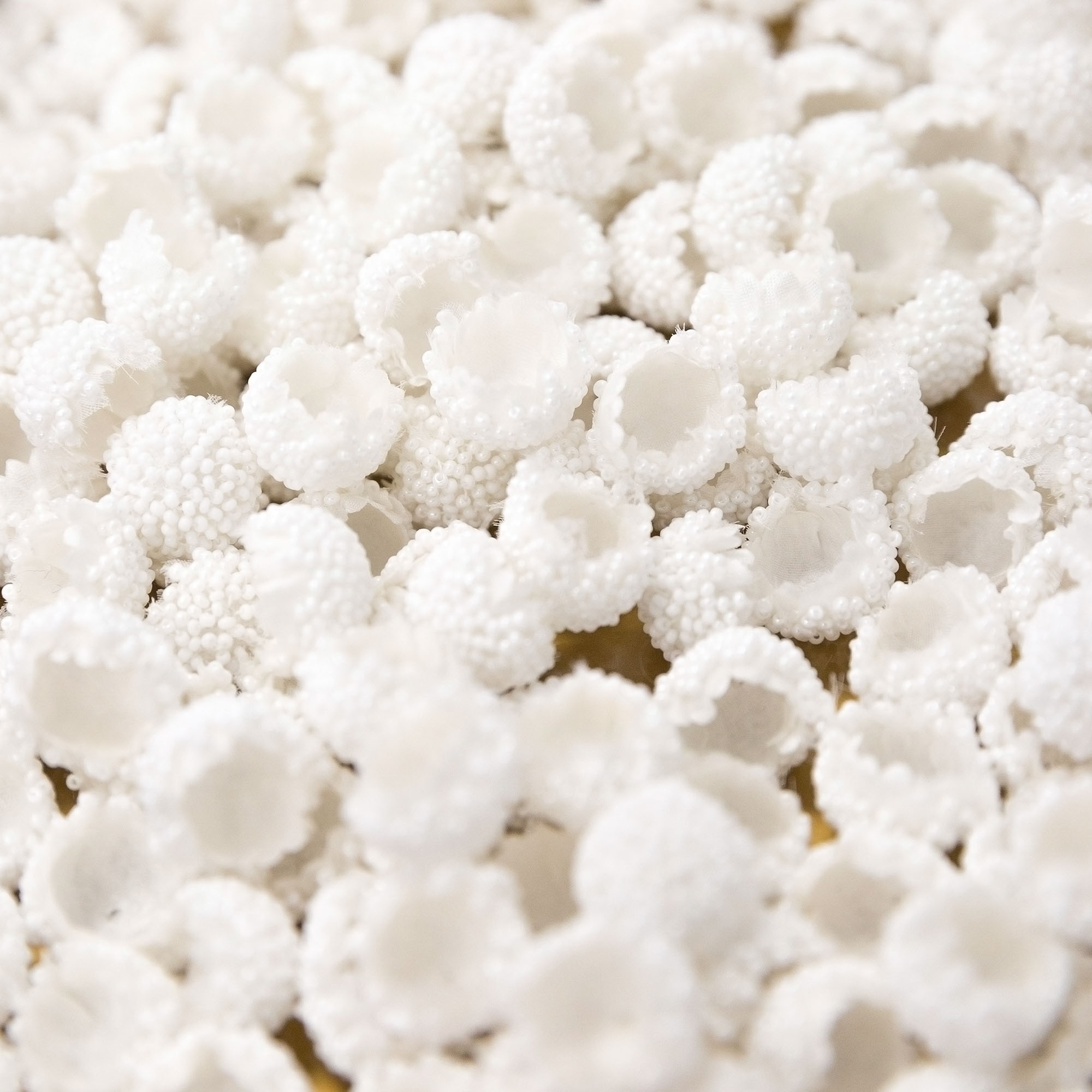 Clochettes de muguet brodées